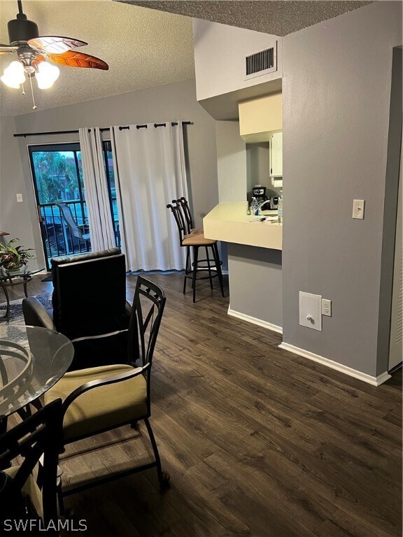 Foto del edificio - 9623 Eaton Gardens Ln
