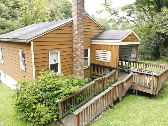 Building Photo - 49 Coursin Rd