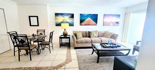 Foto del edificio - 400 Kings Point Dr