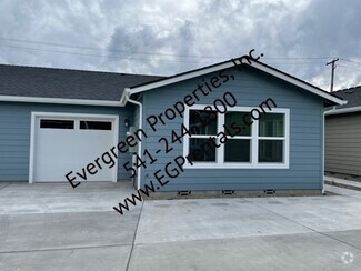Building Photo - 1023 SW Oliver Pl