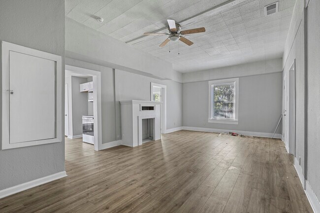 Foto del edificio - 531 E Morton St