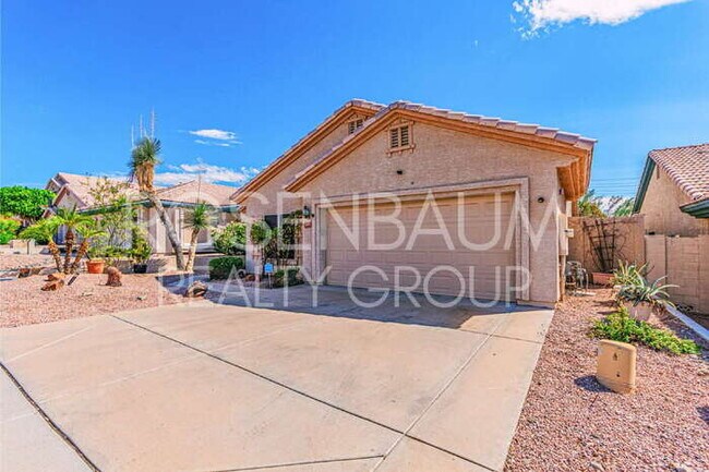 Foto del edificio - Gorgeous 3-bedrooms, 2-baths home in the d...