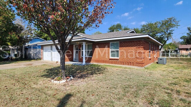 Foto del edificio - Gorgeous home ready for move in
