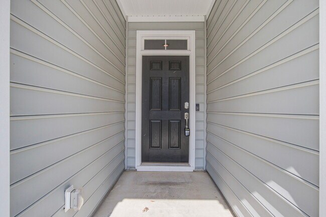 Building Photo - 414 Squire Pope Rd
