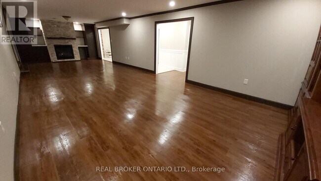 Photo du bâtiment - 118 Sandringham Dr