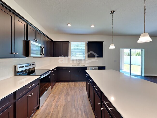 Building Photo - 854 Heavenly Dr