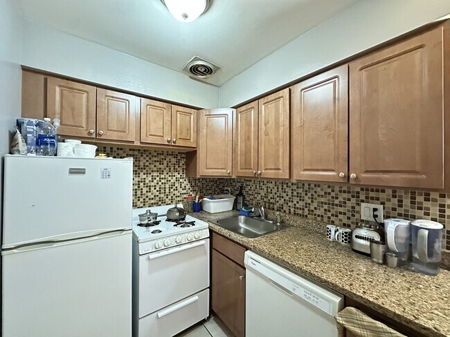 Foto del edificio - 5820 N Sheridan Rd