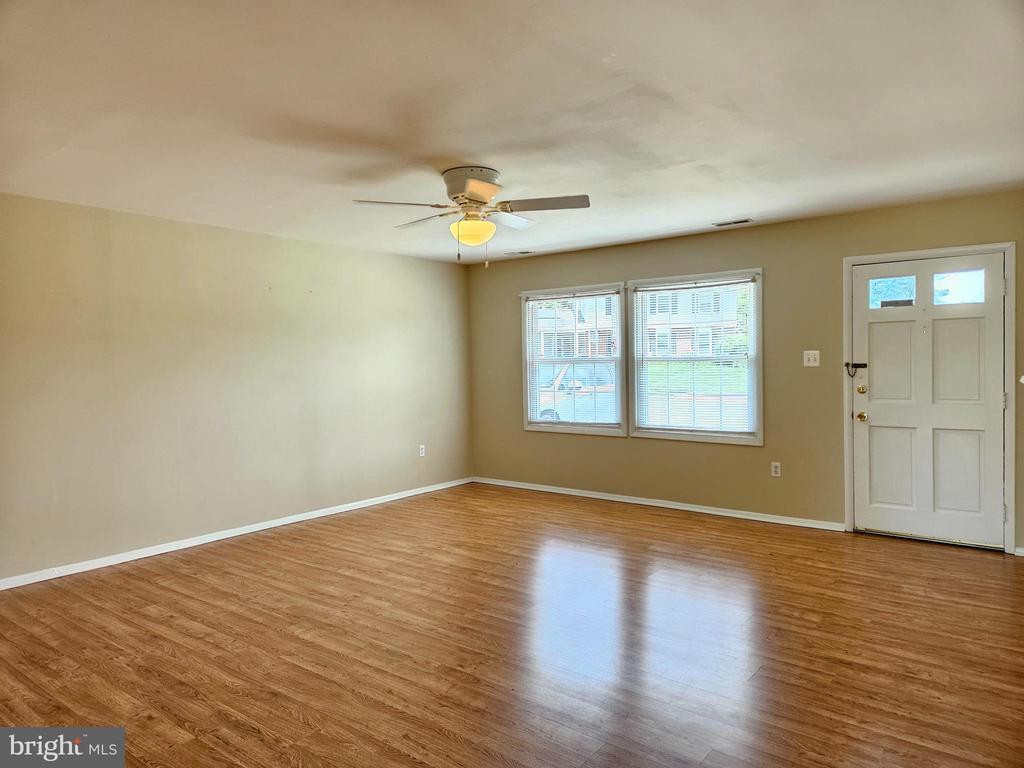 Foto principal - 2293 Four Seasons Dr