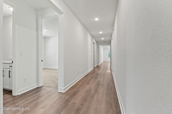 Foto del edificio - 968 Lightsey Xing Ln