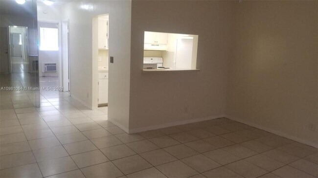 Foto del edificio - 1 bedroom in Hollywood FL 33020