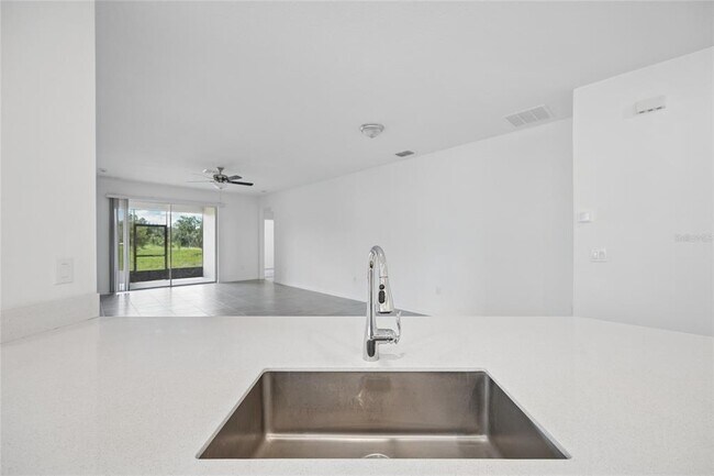 Building Photo - 363 Loch Ct