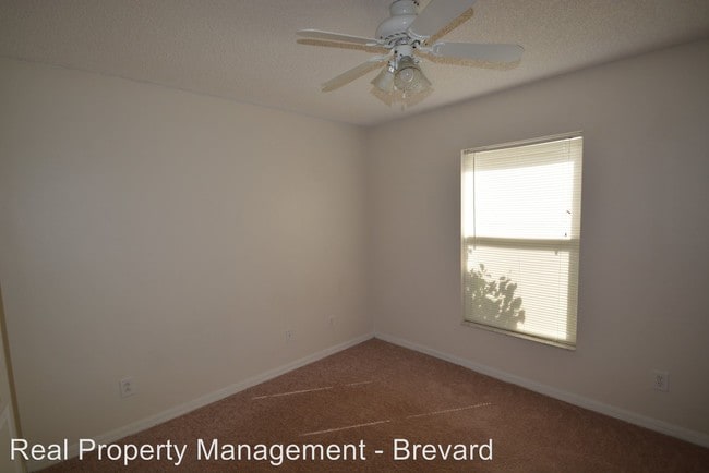 Building Photo - 3 br, 2 bath House - 590 Wickham Lakes Drive