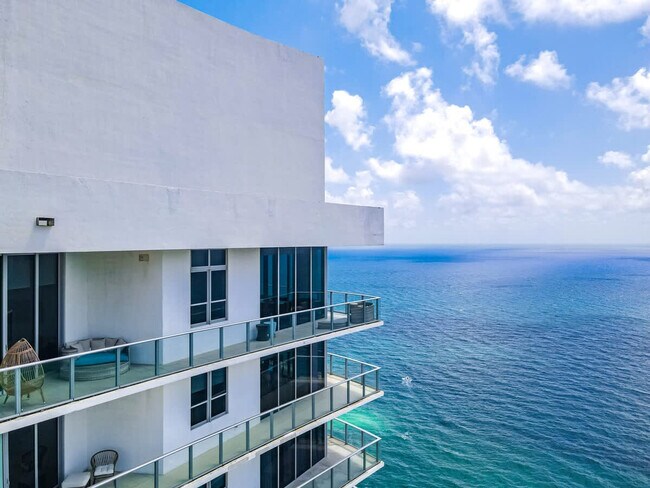 Foto del edificio - 4111 S Ocean Dr
