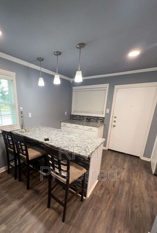 Foto del edificio - 1206 8th St