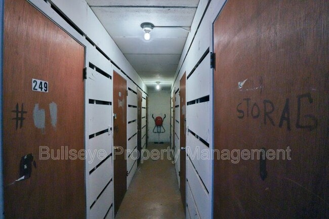 Foto del edificio - 243 S Hobson