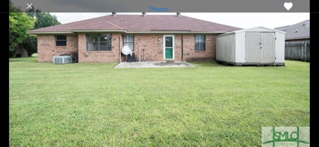 Atrás - 907 Primrose Ln