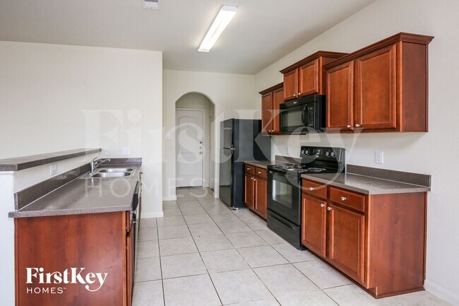 Foto del edificio - 4717 Cedar Springs Dr