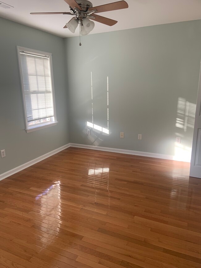 Building Photo - 410 Chatham Forest Dr