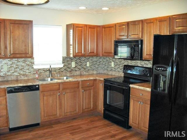 Building Photo - 5638 River Walk Cir