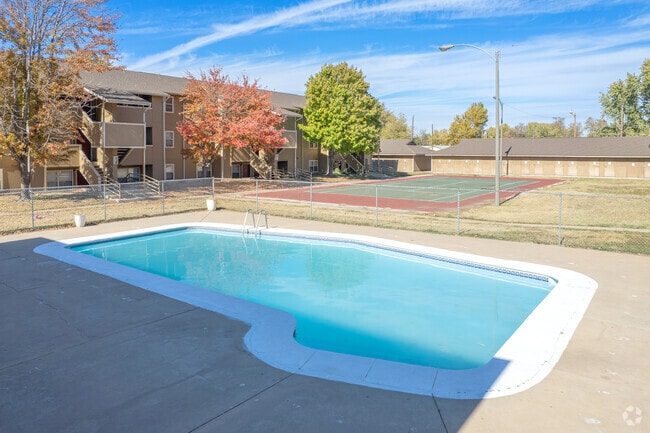 Building Photo - Crosswinds Villas