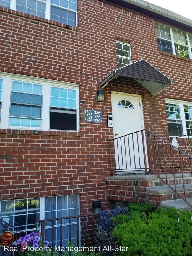 2 br, 1 bath House 334 College Drive House Rental in Edison, NJ