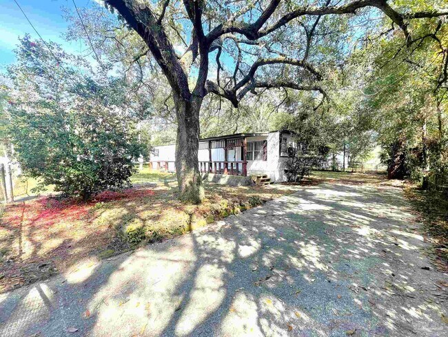 Foto del edificio - 1826 Bainbridge Ave