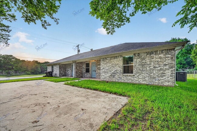 Building Photo - 2312 Gilmer St