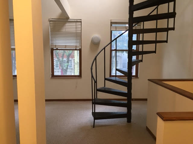 Foto del edificio - 2652 N Wayne Ave