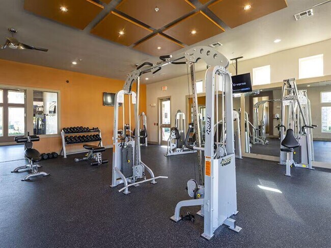 Foto del edificio - The Upgrade You Deserve...