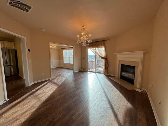 Building Photo - 622 Birch River Ln