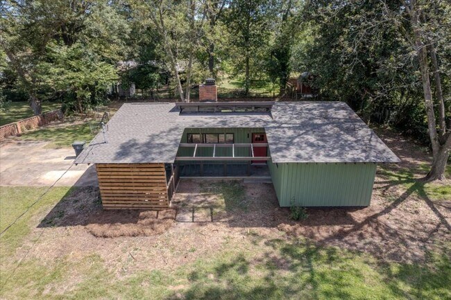 Foto del edificio - 410 Hardeman Ave