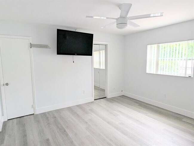 Foto del edificio - 10920 Gable St