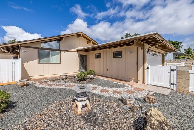 Building Photo - Mililani Large Family Home in Cul De Sac