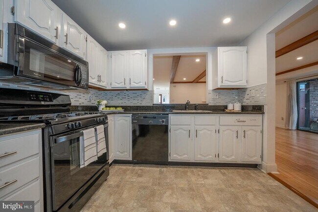 Foto del edificio - 504 Mountainview Dr