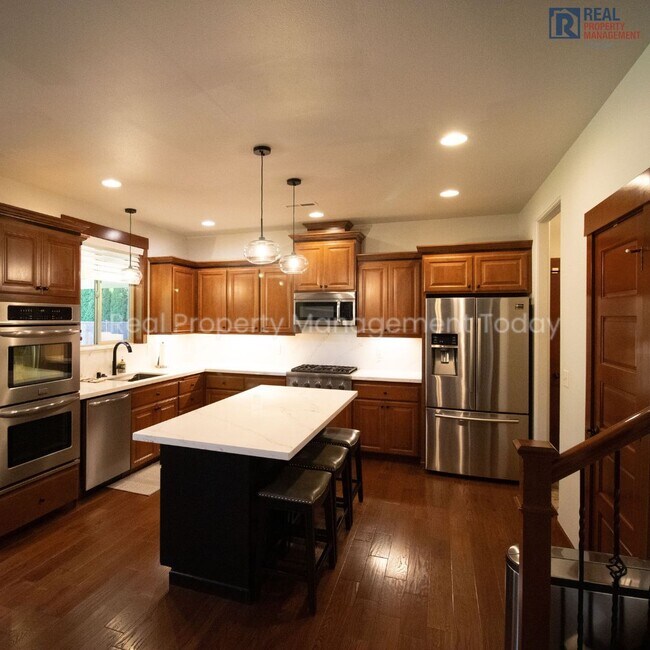 Building Photo - 4 Bedroom House in Puyallup! (Virtual Tour...