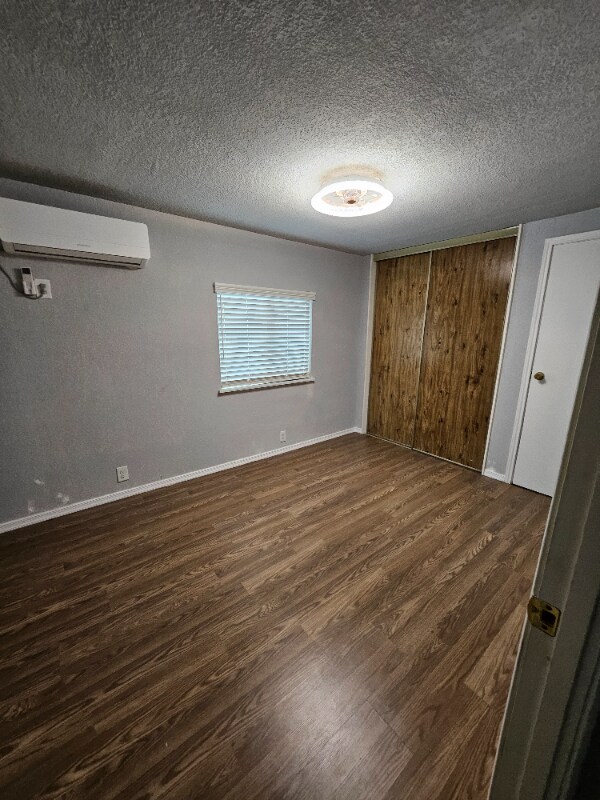 Foto del edificio - 11909 Manzanita St