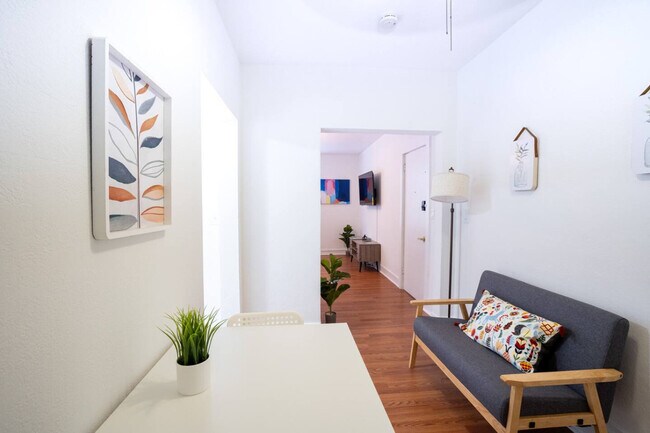 Foto del edificio - 444 Ponce de Leon Blvd