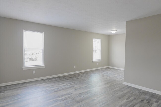 Building Photo - 144 Conifer Dr
