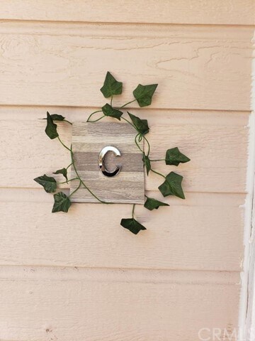 Building Photo - 1405 E Davidson St