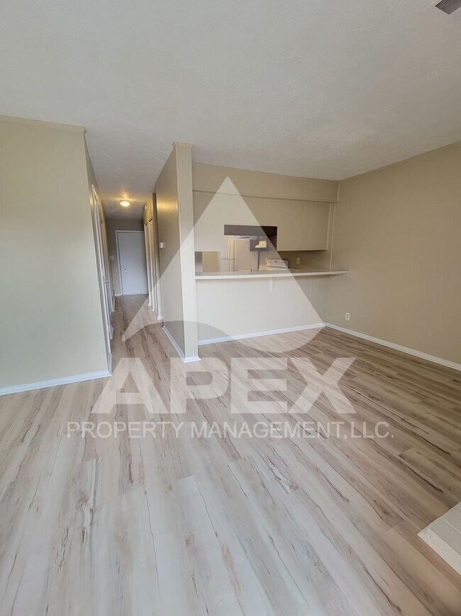 Foto del edificio - 9148 Cedarpark Ln NW