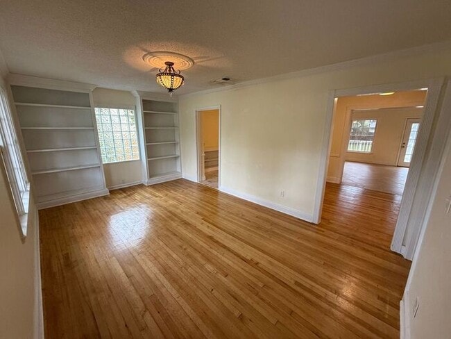 Foto del edificio - Pensacola - North Hill - 3 bedroom, 2 bath...