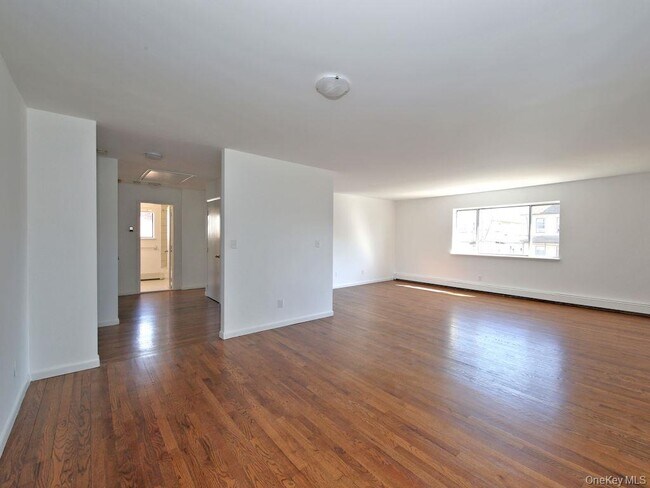 Foto del edificio - 83 Grandview Ave