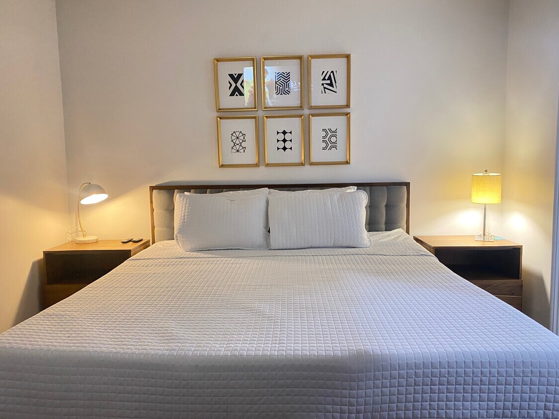 Foto principal - 745 N La Cienega Blvd