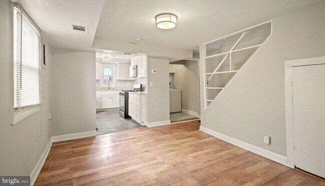 Foto del edificio - 1238 U St SE