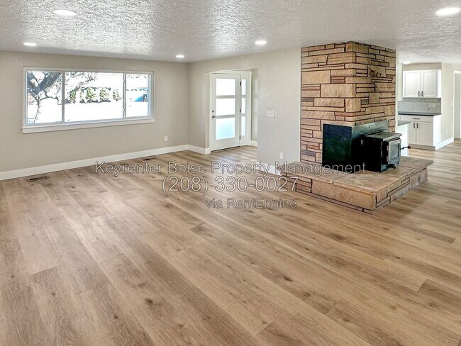Foto del edificio - 8605 W Winchester Dr