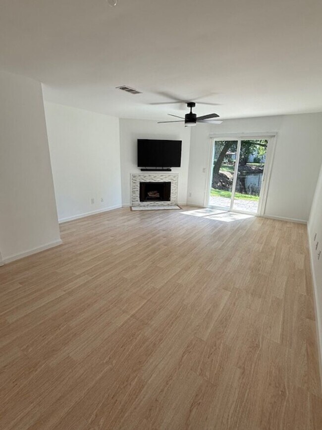 Foto del edificio - Upgraded - Woodlake Villa 49
