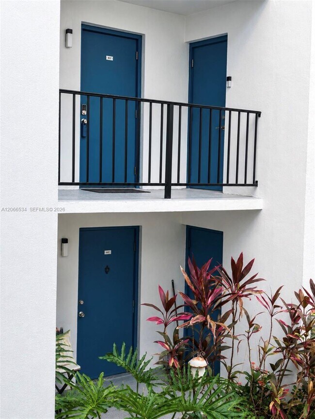 Foto del edificio - 6901 Cypress Rd