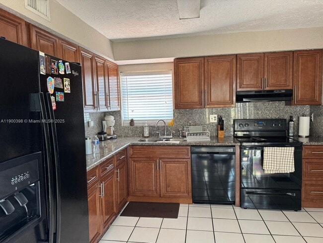 Photo - 4515 SW 68th Ct Cir House