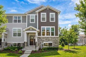 Building Photo - 620 Wolverine Dr