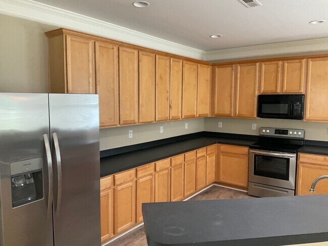 Foto del edificio - 2604 Waterdale Rd SW